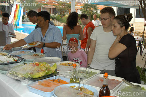Elegan Garden Hotel 11